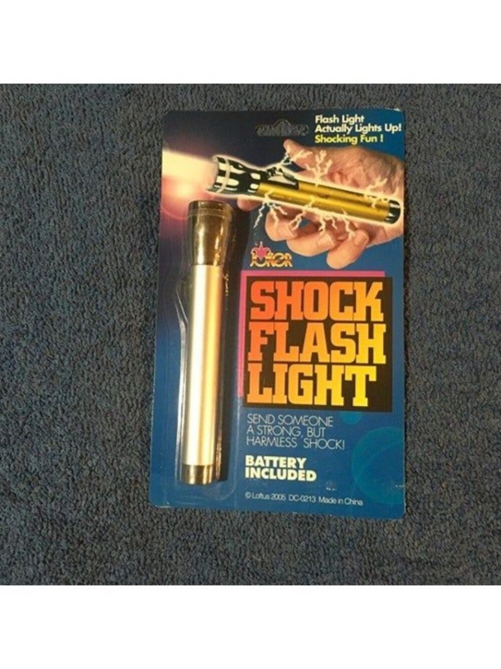 Shock Flashlight Joke Item Random Color Shipped - Picture 2 of 7
